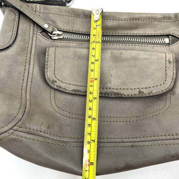 Fossil Greige Vintage Leather Shoulder Bag with Key Charm Weathered - Picture 7 of 10
